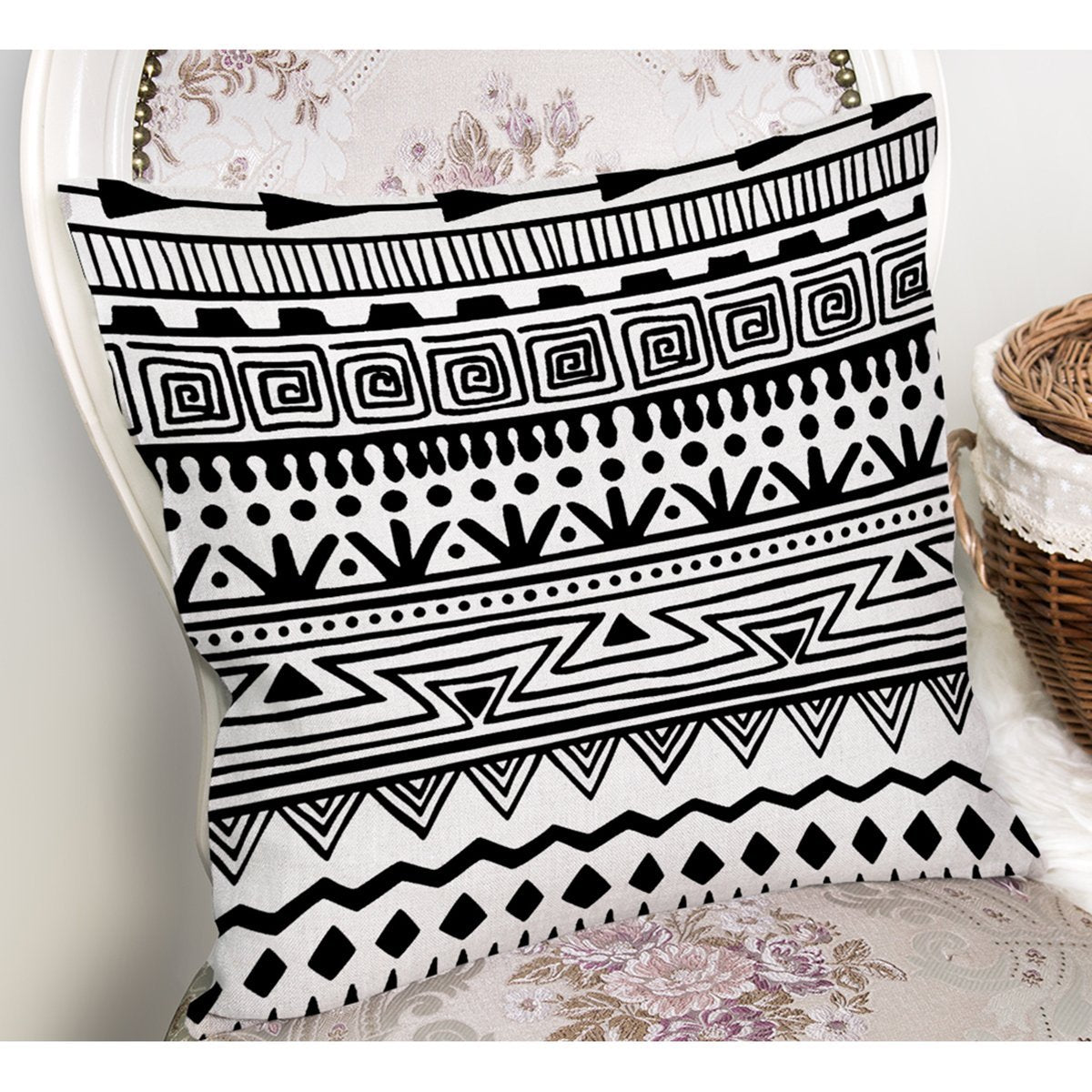 Siyah Beyaz Dekoratif African Motifli Modern Yastık Kırlent Kılıfı